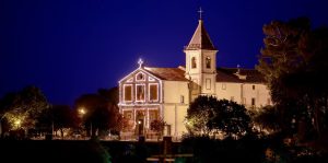 santuario-madonna-colle-lenola-notturna